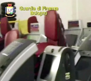 Intercettazione di 'ndrangheta:  "Spariamo in bocca a Tizian"